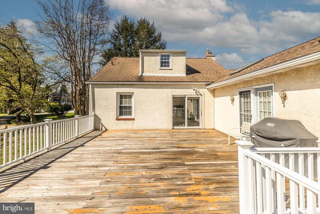 405 E WOODLAND AVE, Springfield, PA 19064