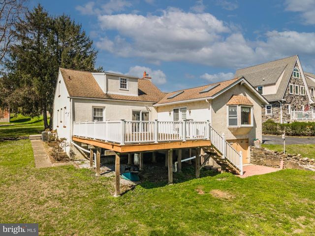 405 E WOODLAND AVE, Springfield, PA 19064