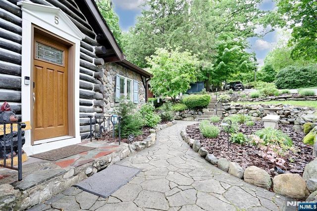 5 Longview Lane, Ringwood, NJ 07456