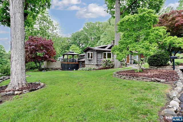 5 Longview Lane, Ringwood, NJ 07456