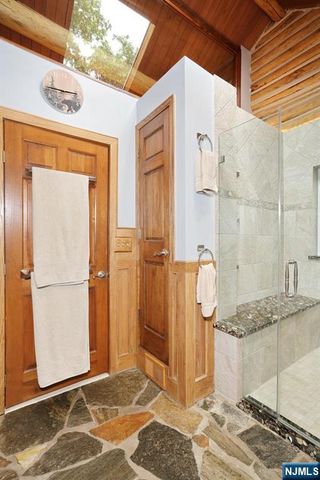 5 Longview Lane, Ringwood, NJ 07456