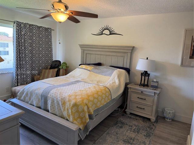 8911 S Hollybrook Blvd 305, Pembroke Pines, FL 33025