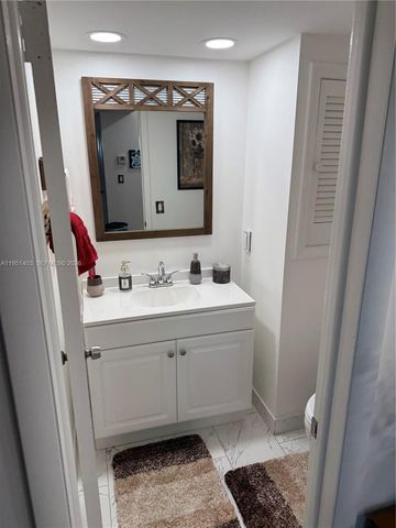 8911 S Hollybrook Blvd 305, Pembroke Pines, FL 33025