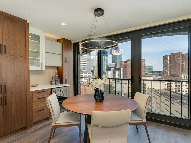 1201 Yale Place 1107, Minneapolis, MN 55403