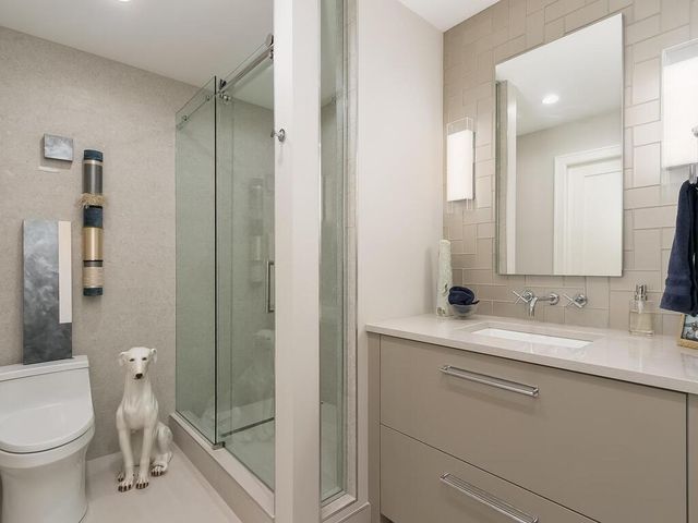 1201 Yale Place 1107, Minneapolis, MN 55403