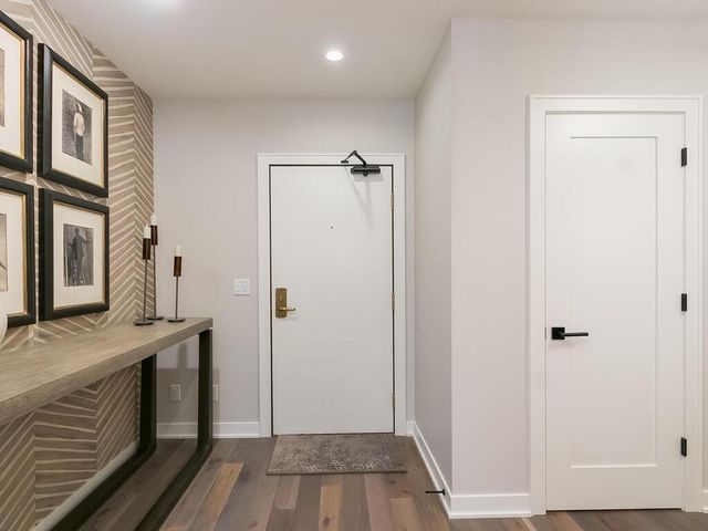 1201 Yale Place 1107, Minneapolis, MN 55403