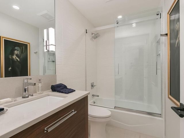 1201 Yale Place 1107, Minneapolis, MN 55403