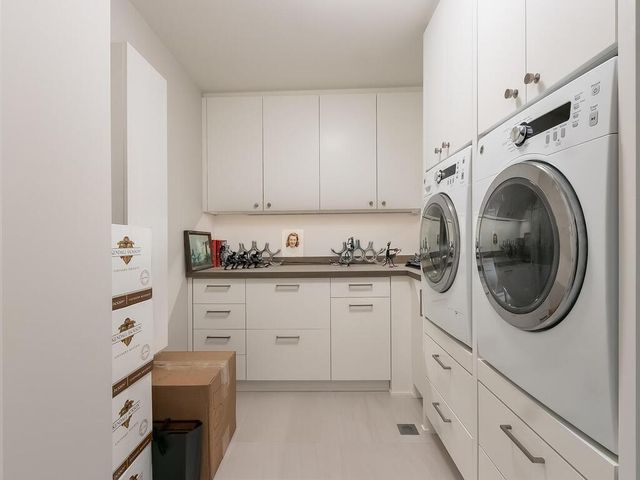 1201 Yale Place 1107, Minneapolis, MN 55403