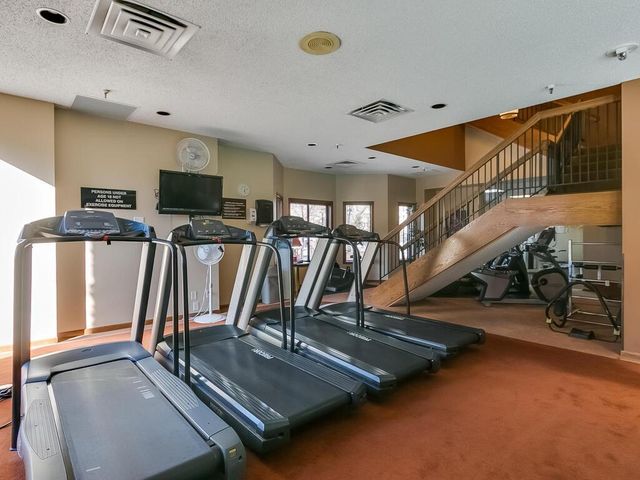 1201 Yale Place 1107, Minneapolis, MN 55403