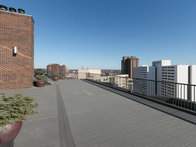 1201 Yale Place 1107, Minneapolis, MN 55403