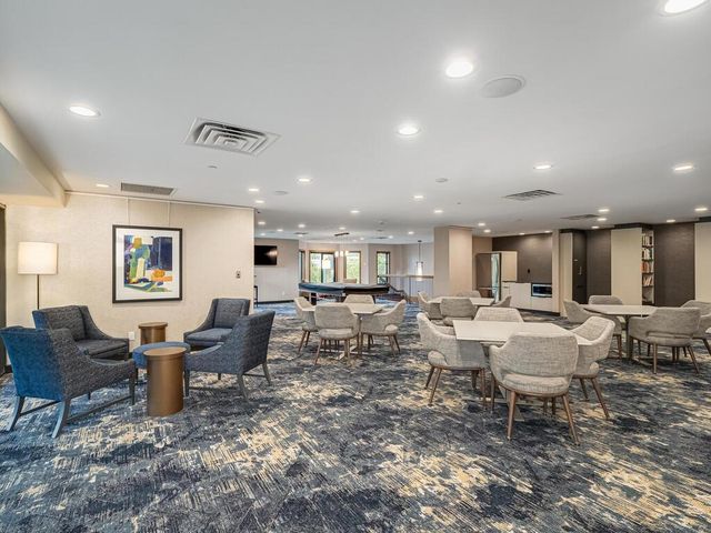 1201 Yale Place 1107, Minneapolis, MN 55403