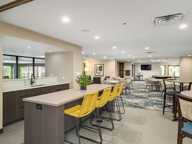 1201 Yale Place 1107, Minneapolis, MN 55403