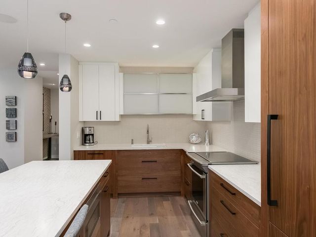 1201 Yale Place 1107, Minneapolis, MN 55403