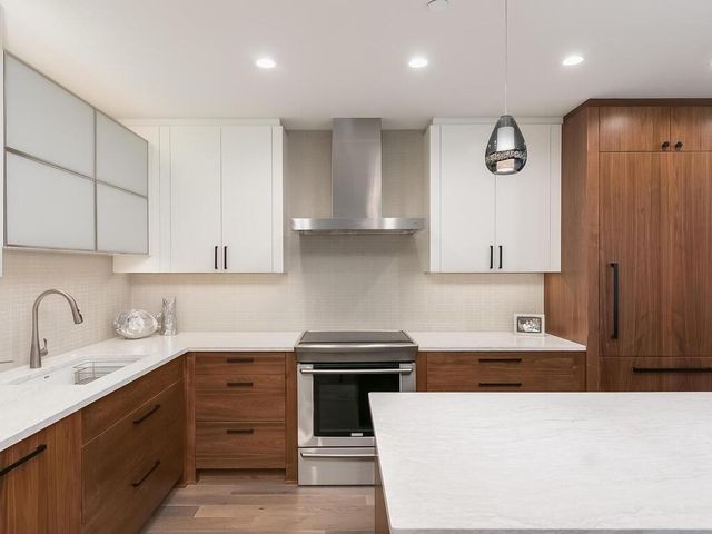 1201 Yale Place 1107, Minneapolis, MN 55403