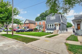 10528 S Lawndale Avenue, Chicago, IL 60655