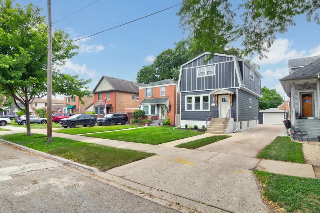 10528 S Lawndale Avenue, Chicago, IL 60655