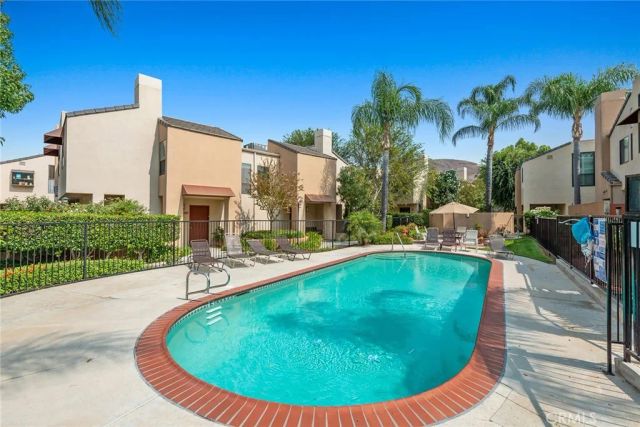 4265 Las Virgenes, Calabasas, CA 91302