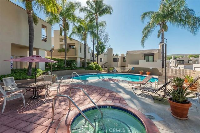 4265 Las Virgenes, Calabasas, CA 91302