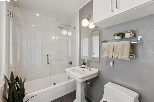 62 Arden Rd, Berkeley, CA 94704