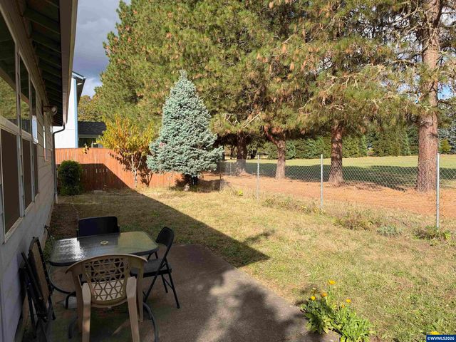 6555 Looney Ln SW, Albany, OR 97321