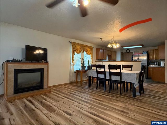 6555 Looney Ln SW, Albany, OR 97321