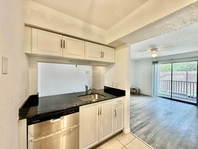 3311 HAVILAND COURT 204, Palm Harbor, FL 34684