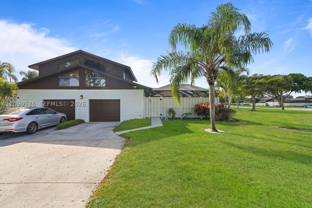 9568 Boca Gardens Pkwy B, Boca Raton, FL 33496