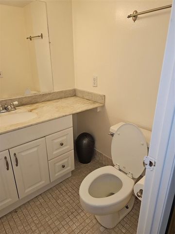 2750 NE 183rd Street 1101, Aventura, FL 33160