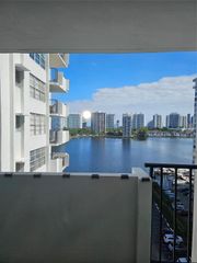 2750 NE 183rd Street 1101, Aventura, FL 33160