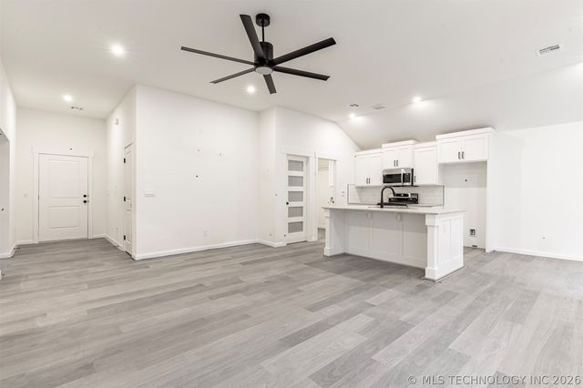 27173 E 109th Street S, Coweta, OK 74429