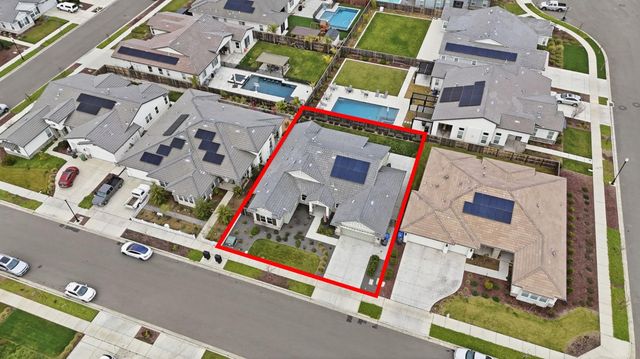 2787 Millstream Ln, Turlock, CA 95382