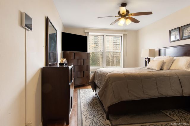 609 Kappock Street 8G, Bronx, NY 10463