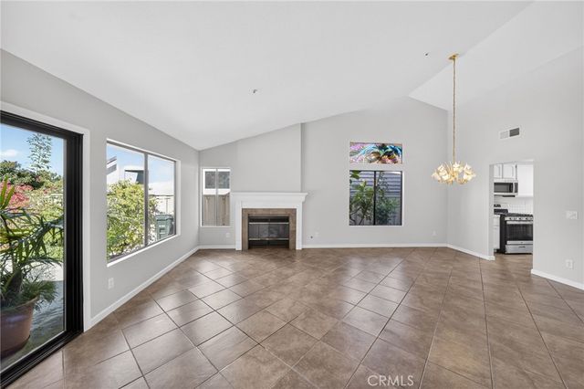 1786 Spyglass Circle, Vista, CA 92081