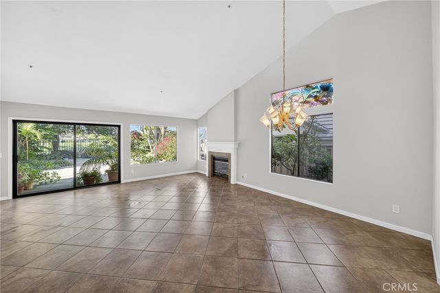 1786 Spyglass Circle, Vista, CA 92081