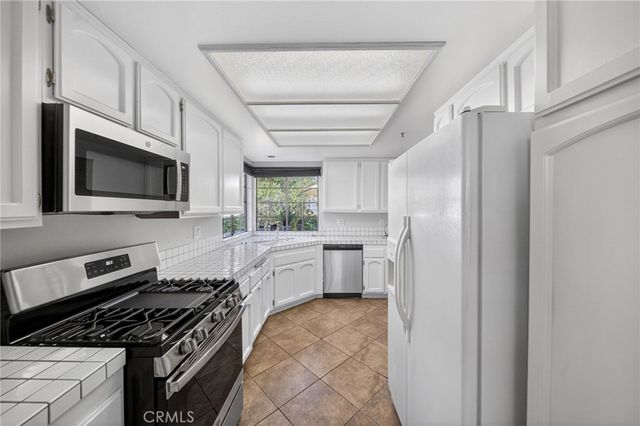 1786 Spyglass Circle, Vista, CA 92081