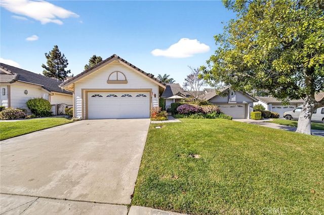 1786 Spyglass Circle, Vista, CA 92081