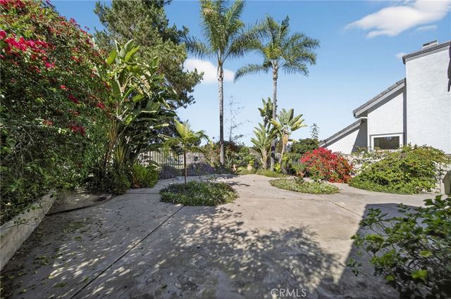 1786 Spyglass Circle, Vista, CA 92081