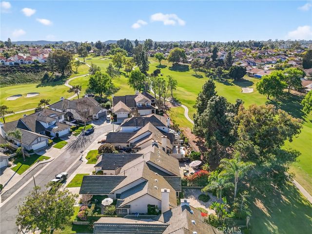 1786 Spyglass Circle, Vista, CA 92081