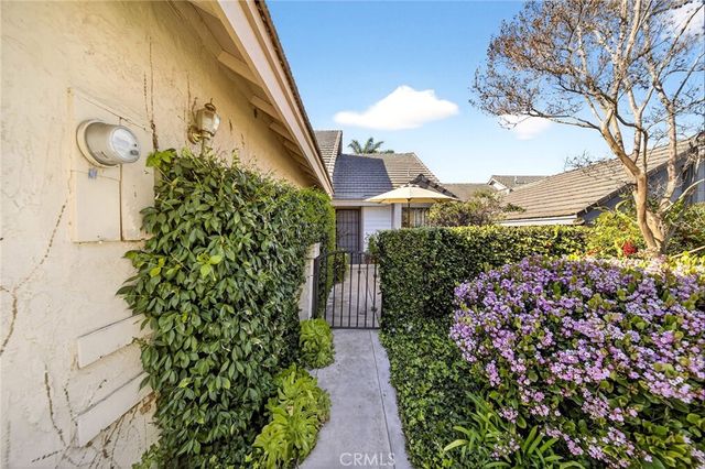 1786 Spyglass Circle, Vista, CA 92081