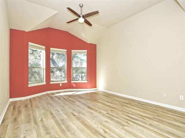 5613 Texas Bluebell DR, Spicewood, TX 78669