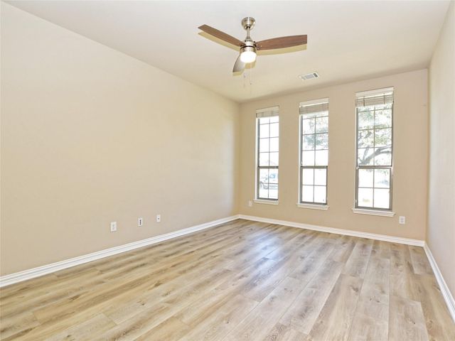 5613 Texas Bluebell DR, Spicewood, TX 78669