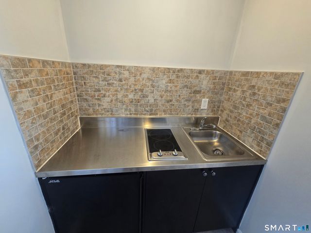 6 Oak Branch Drive 6, Brookfield, CT 06804