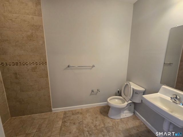 6 Oak Branch Drive 6, Brookfield, CT 06804