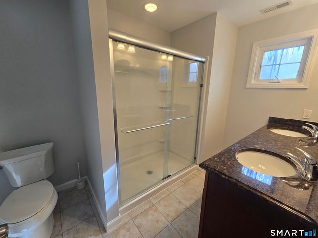 6 Oak Branch Drive 6, Brookfield, CT 06804