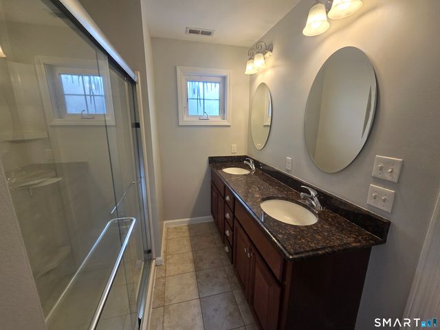 6 Oak Branch Drive 6, Brookfield, CT 06804