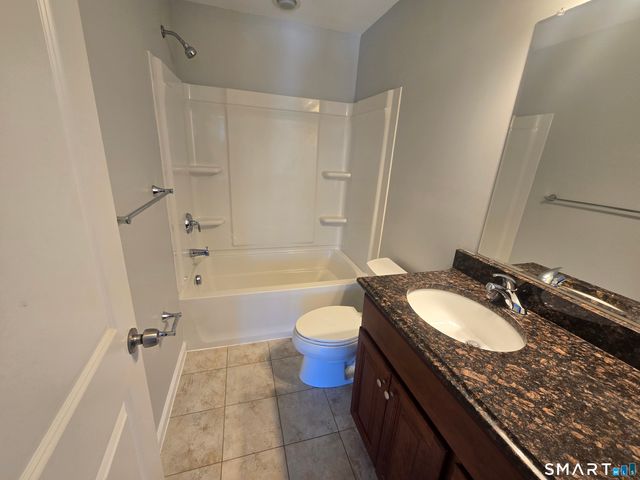 6 Oak Branch Drive 6, Brookfield, CT 06804