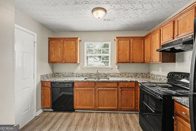 35 Arnold Way, Covington, GA 30016