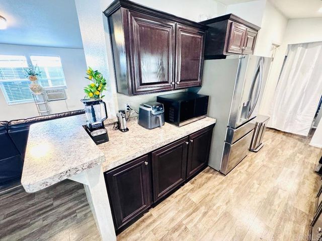 402 63rd 244, San Diego, CA 92114