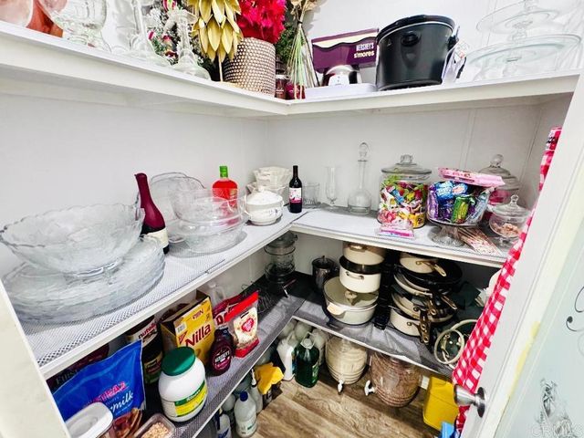 402 63rd 244, San Diego, CA 92114