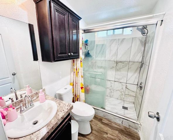 402 63rd 244, San Diego, CA 92114
